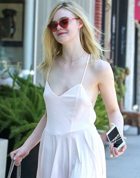 Photo nue de fuite OnlyFans de Elle Fanning