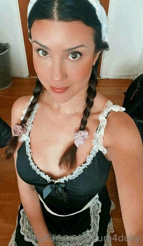 Cum4dolly