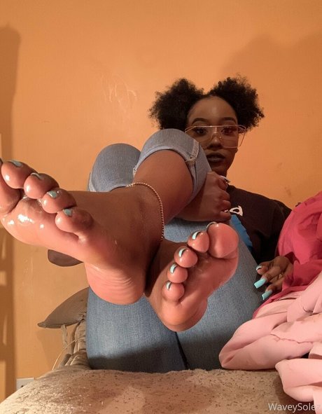 Waveysolezz