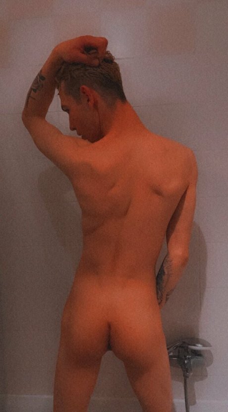 Photo nue de fuite OnlyFans de Satinboystc