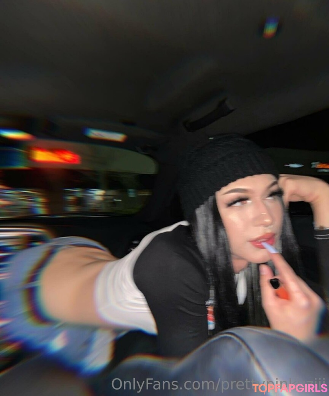 Photo nue de fuite OnlyFans de Prettypinkuziii #13 Photo nue de fuite OnlyFans de Prettypinkuziii #13