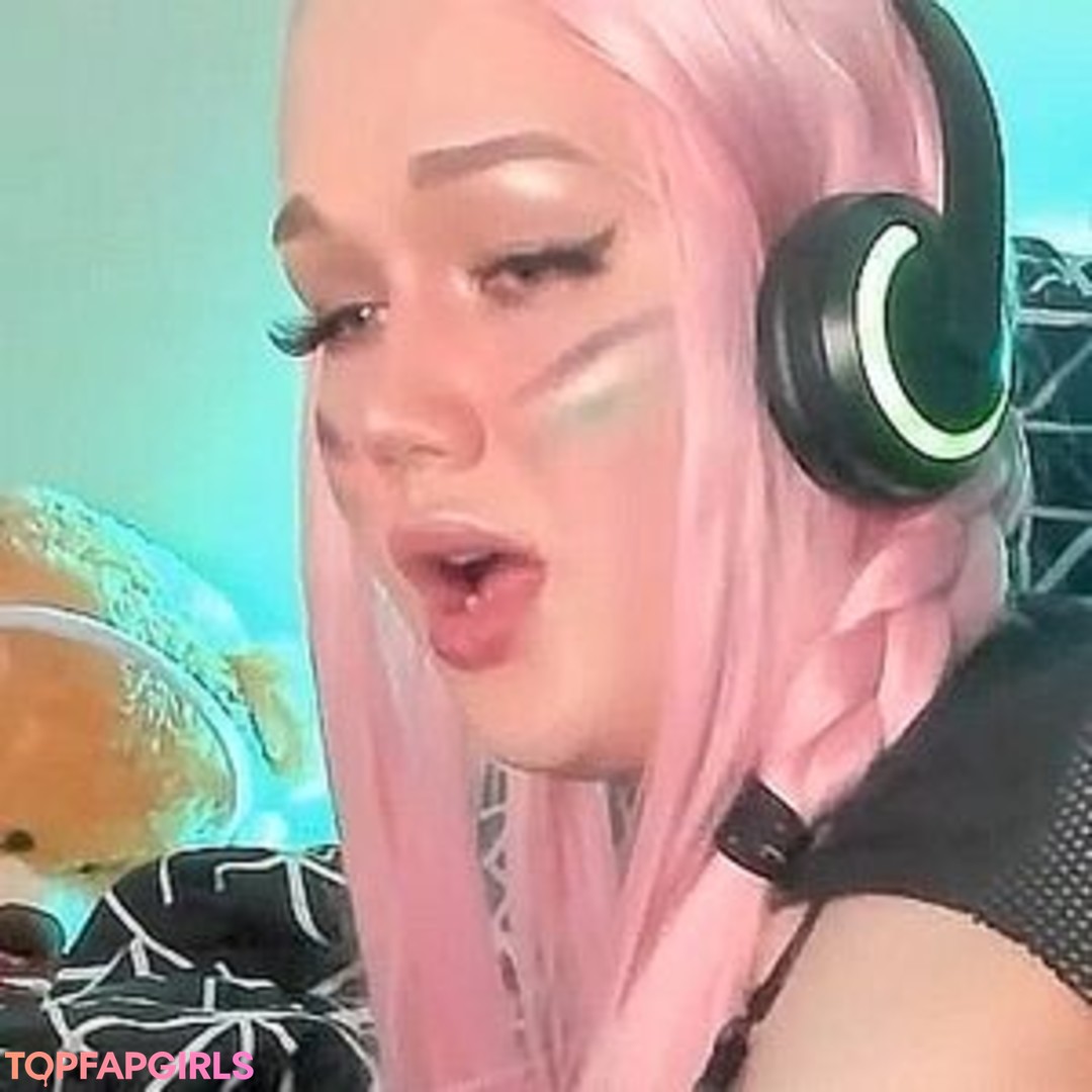 Photo nue de fuite OnlyFans de Blondelashes19 #6 Photo nue de fuite OnlyFans de Blondelashes19 #6