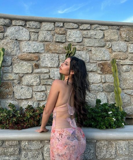 Coral Sharon