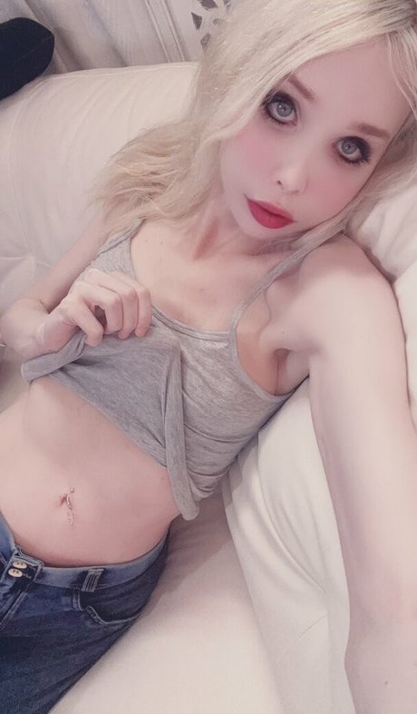 Sarina Valentina