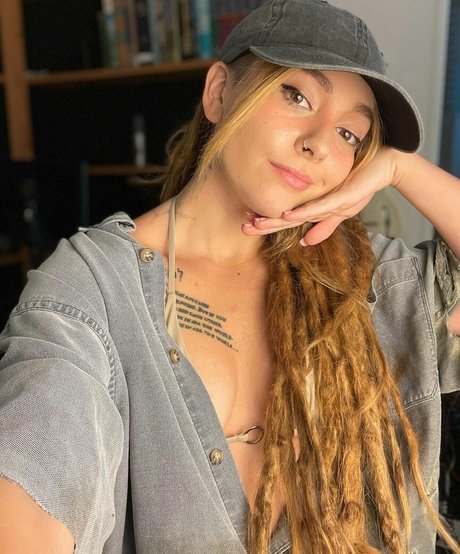 Eliza Grace