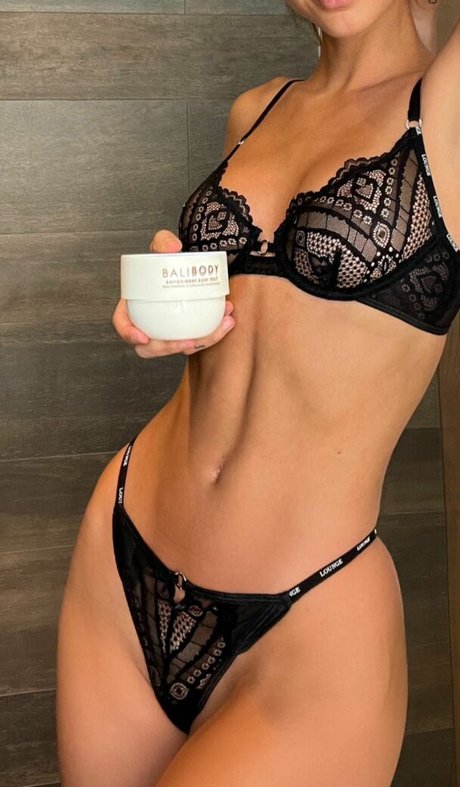 Brit Manuela