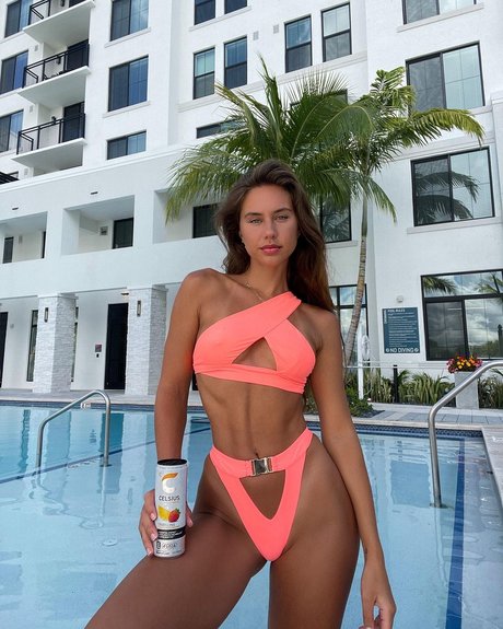 Brit Manuela