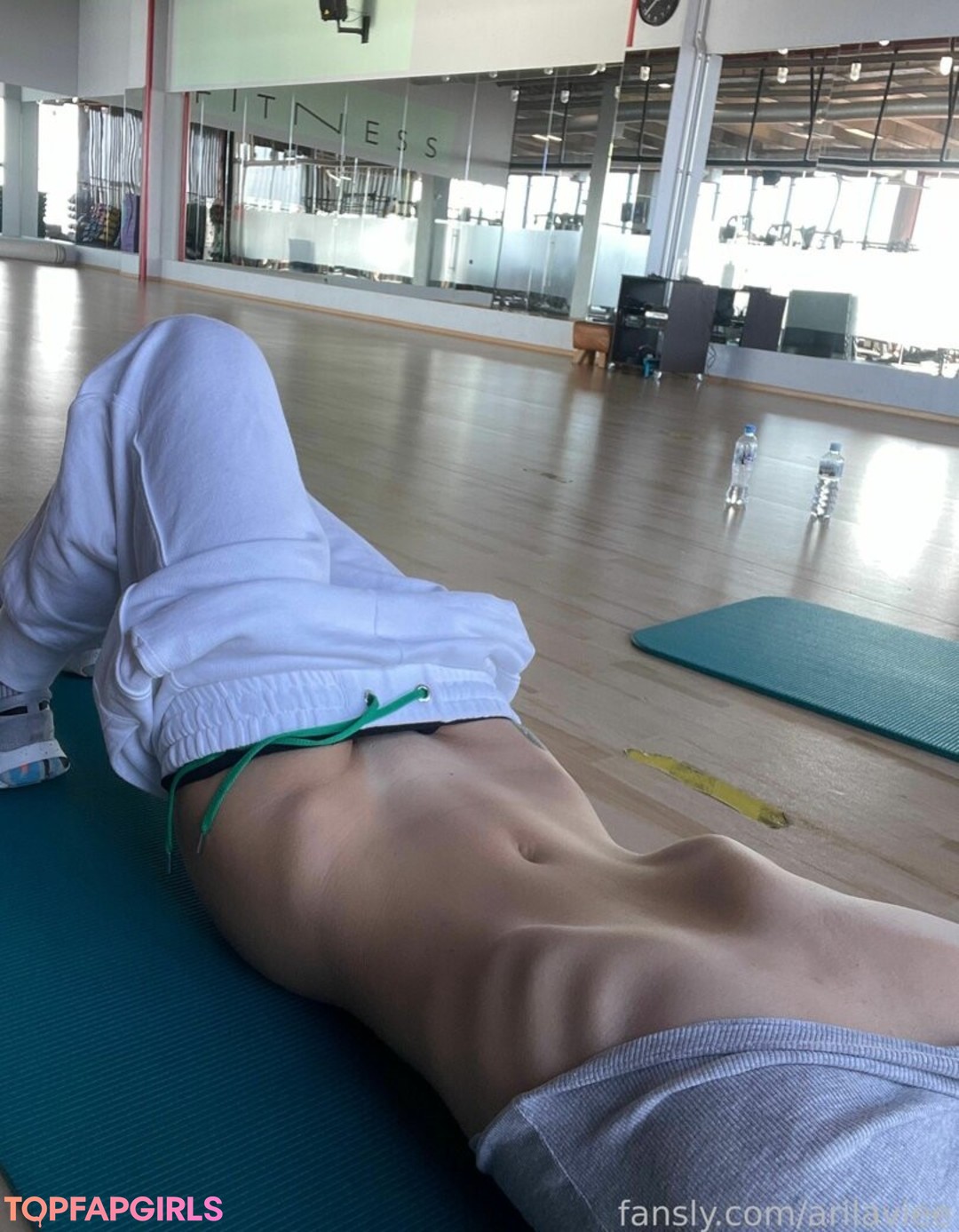 Photo nue de fuite OnlyFans de Ariel Next Door #406 Photo nue de fuite OnlyFans de Ariel Next Door #406