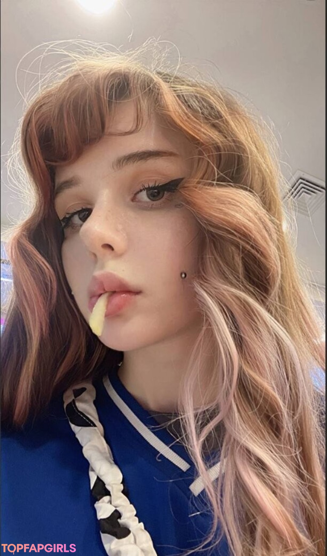 Photo nue de fuite OnlyFans de Frauleinmilk #217 Photo nue de fuite OnlyFans de Frauleinmilk #217