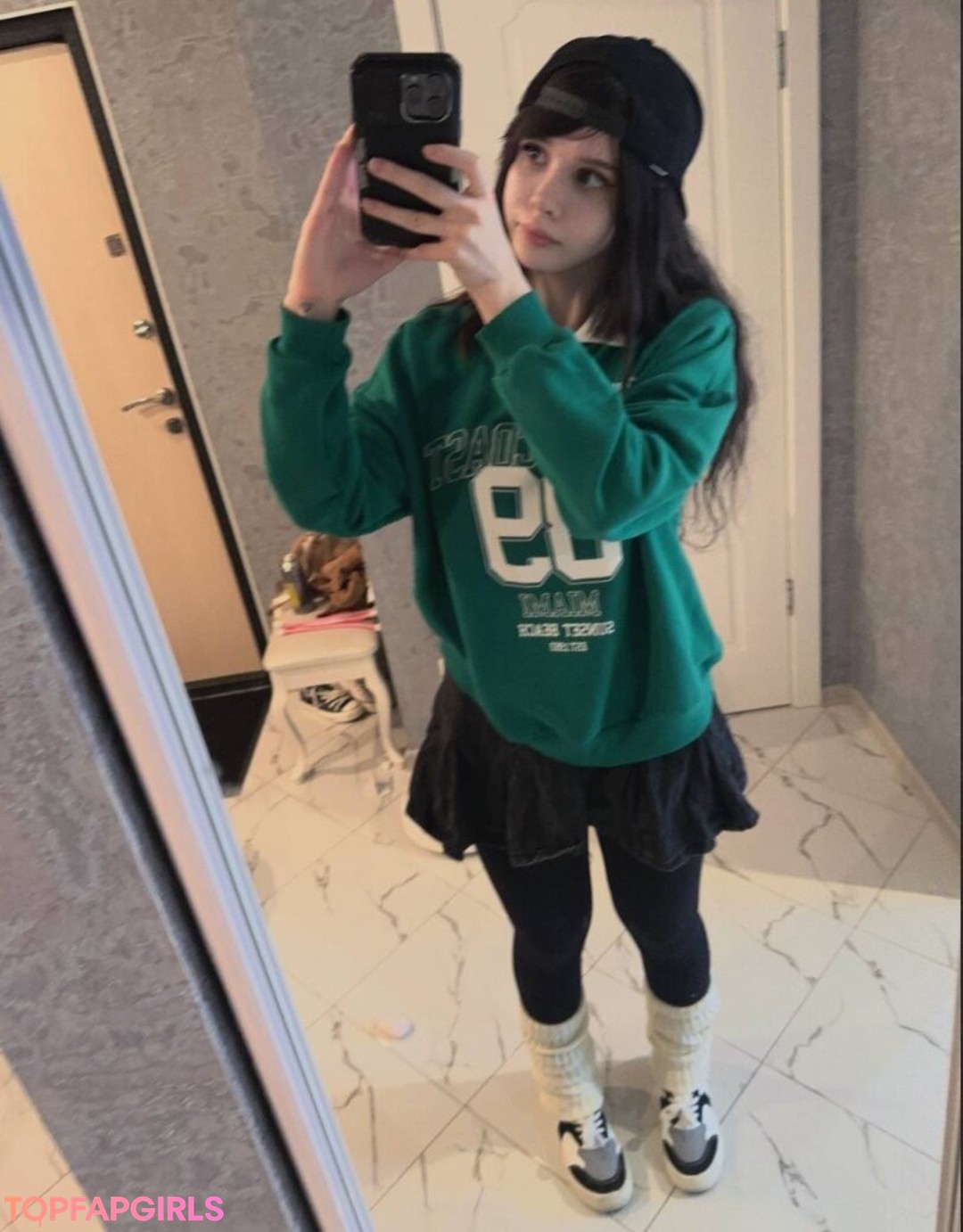 Photo nue de fuite OnlyFans de Frauleinmilk #523 Photo nue de fuite OnlyFans de Frauleinmilk #523