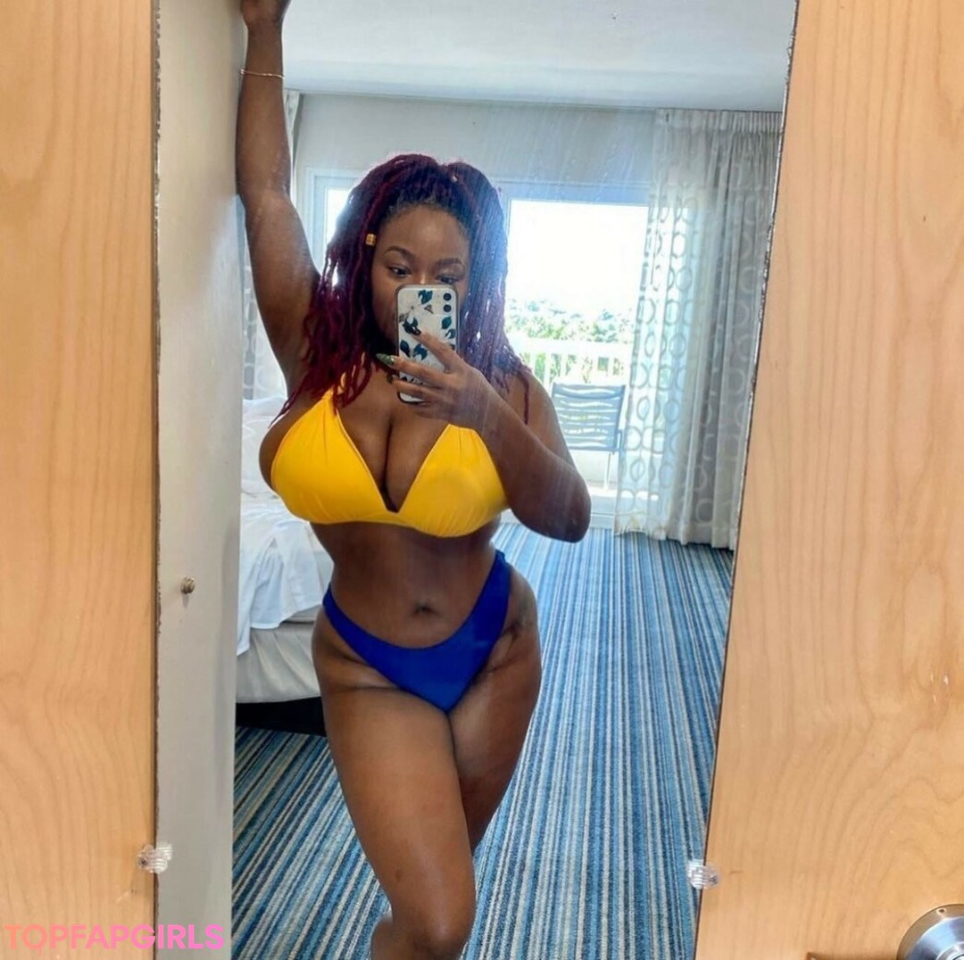 Photo nue de fuite OnlyFans de Msolurin #4 Photo nue de fuite OnlyFans de Msolurin #4