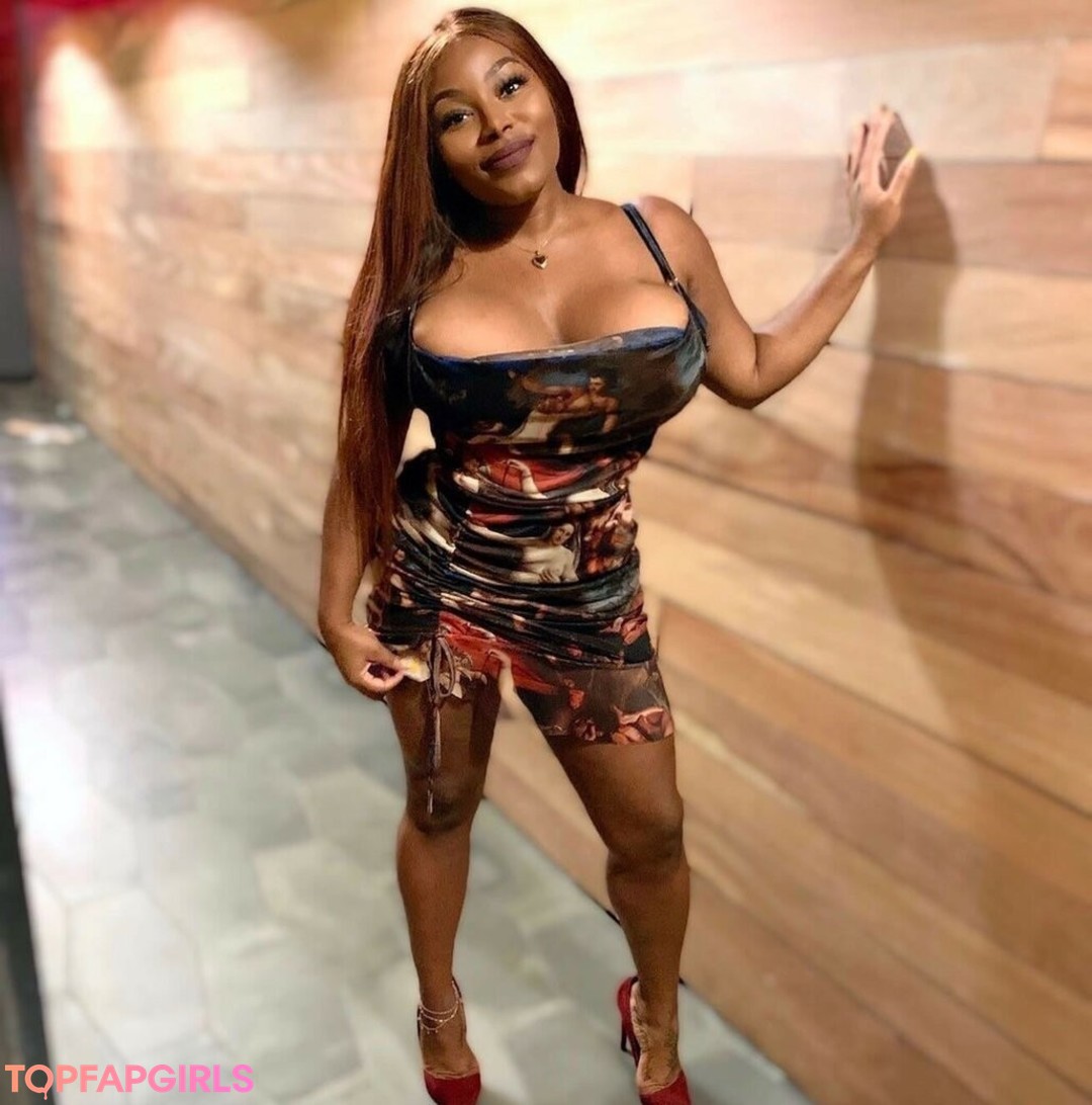 Photo nue de fuite OnlyFans de Msolurin #8 Photo nue de fuite OnlyFans de Msolurin #8