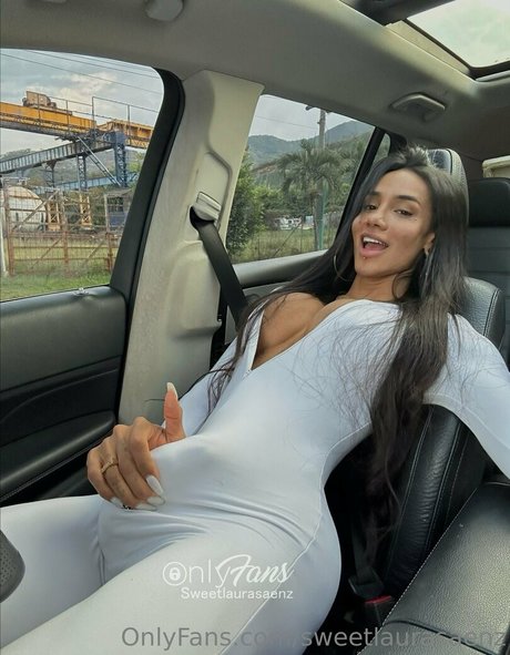 Sweetlaurasaenz