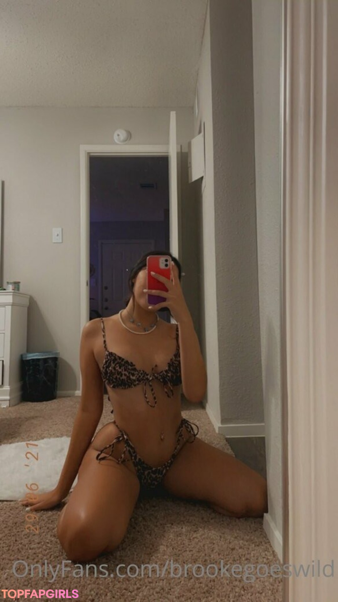 Photo nue de fuite OnlyFans de Brookegoeswild #3 Photo nue de fuite OnlyFans de Brookegoeswild #3