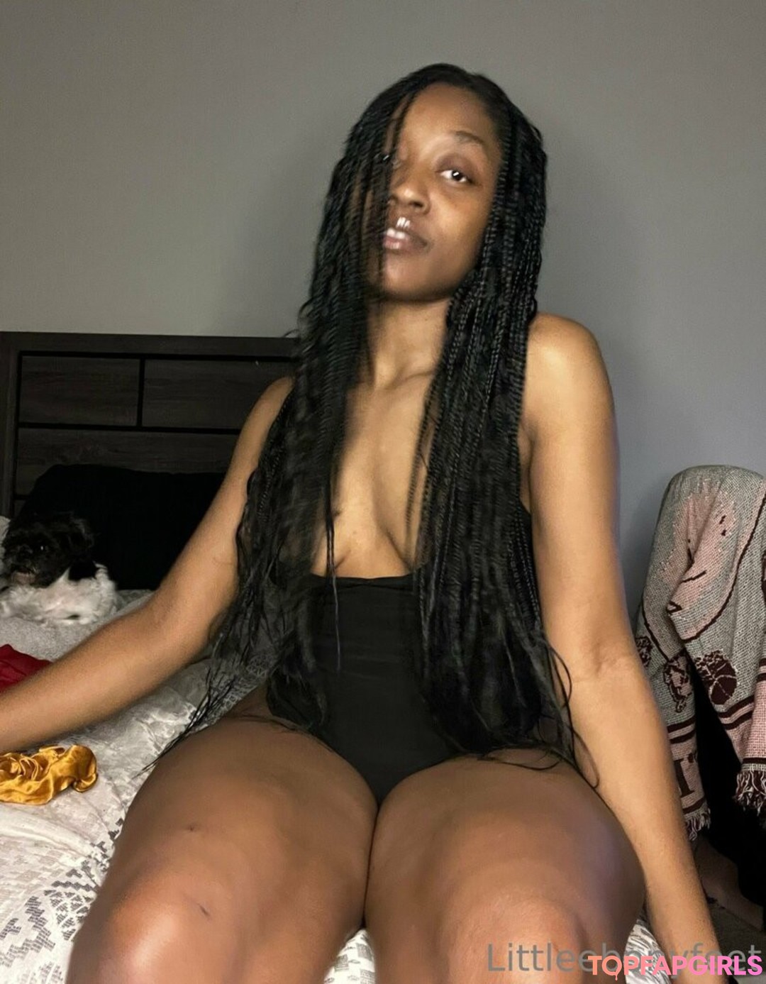 Photo nue de fuite OnlyFans de Littleebonyfeet #127 Photo nue de fuite OnlyFans de Littleebonyfeet #127