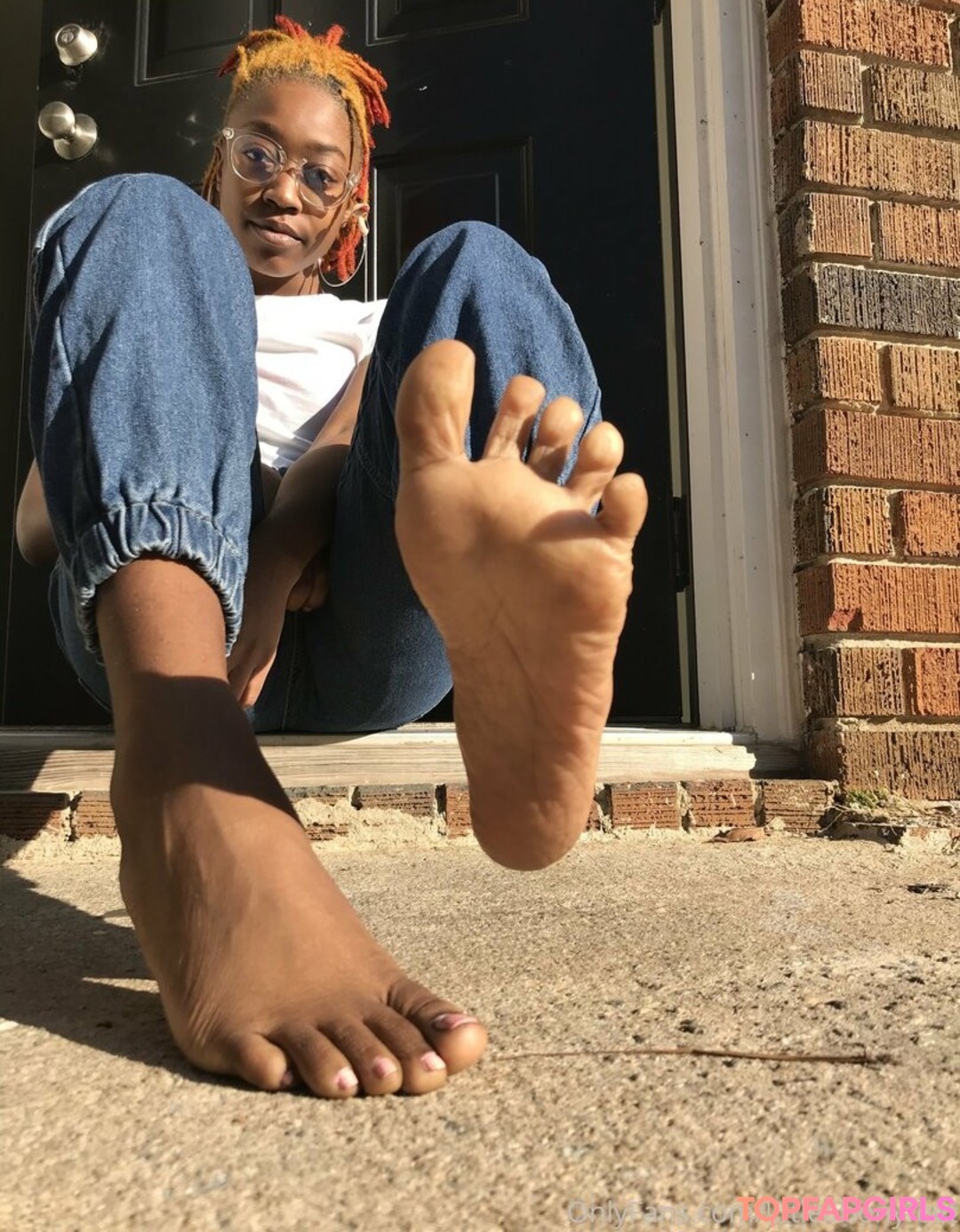 Photo nue de fuite OnlyFans de Littleebonyfeet #22 Photo nue de fuite OnlyFans de Littleebonyfeet #22