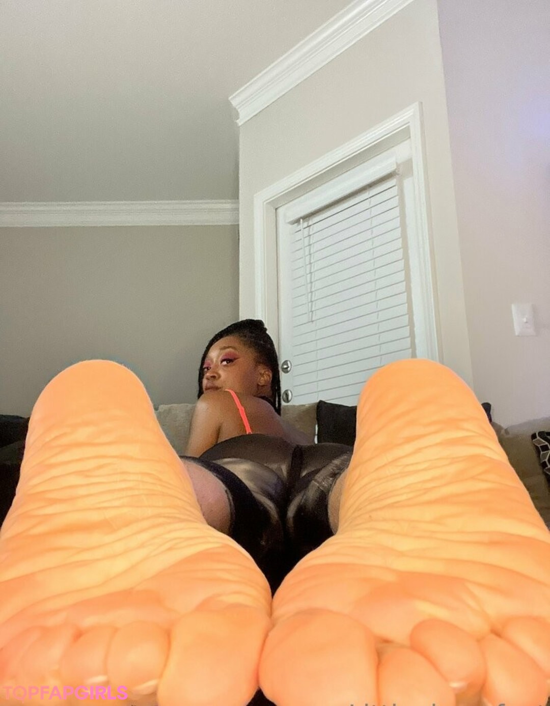 Photo nue de fuite OnlyFans de Littleebonyfeet #264 Photo nue de fuite OnlyFans de Littleebonyfeet #264