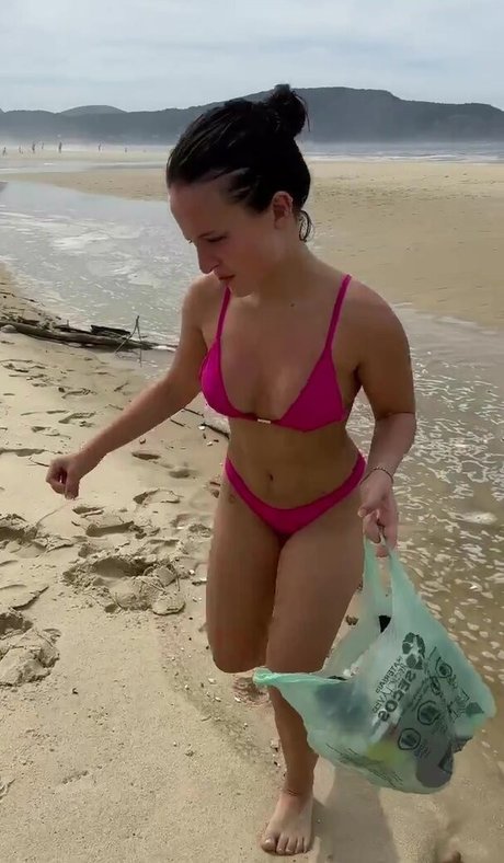Larissa Manoela