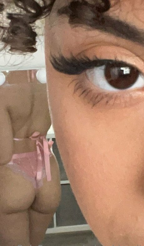 Photo nue de fuite OnlyFans de Parissenpai