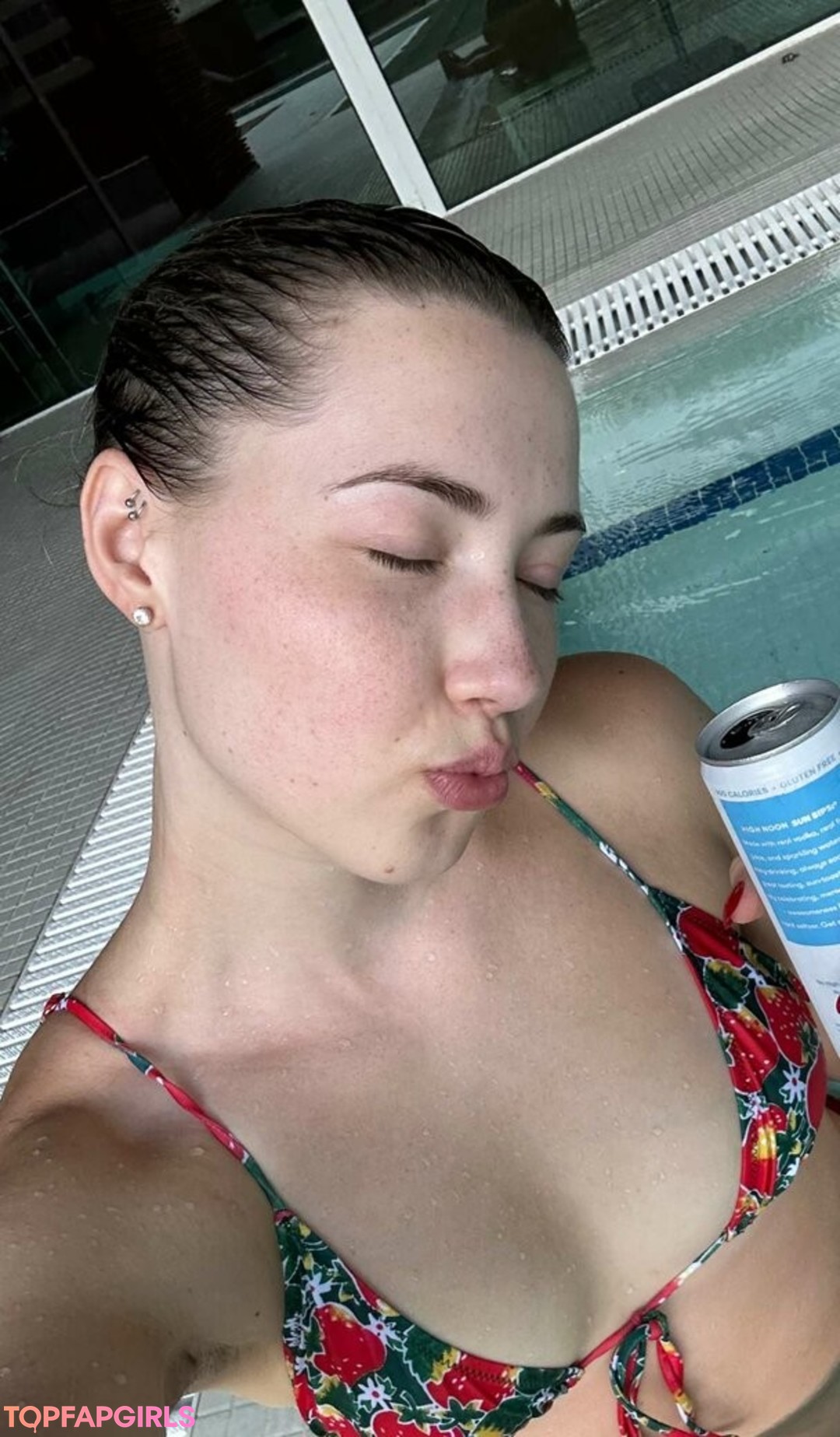 Photo nue de fuite OnlyFans de Pineapplebrat #1010