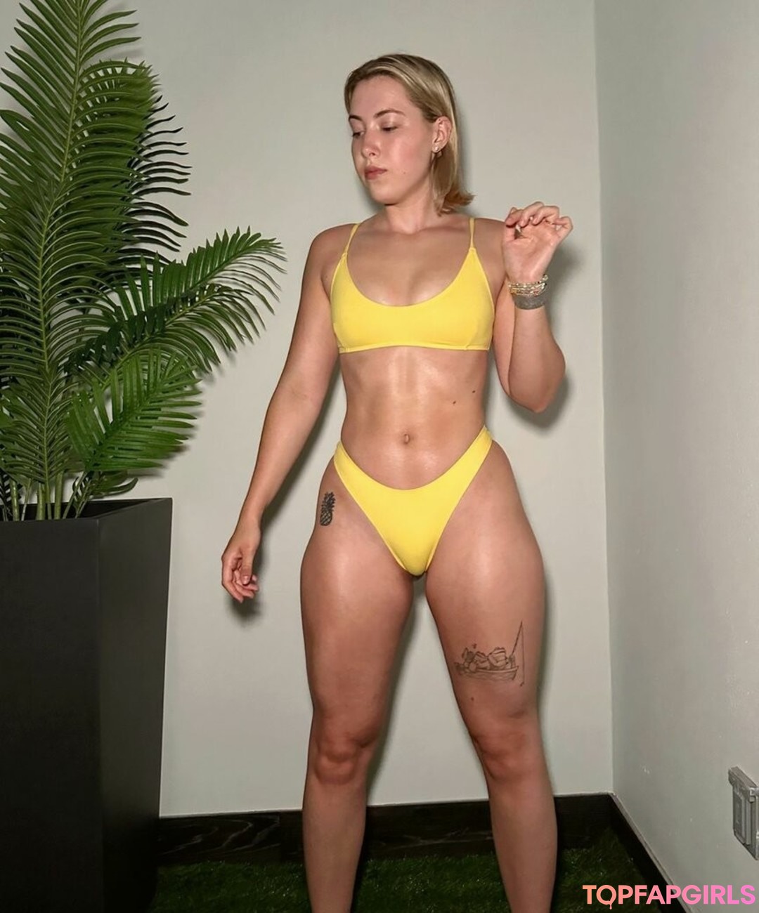 Photo nue de fuite OnlyFans de Pineapplebrat #988 Photo nue de fuite OnlyFans de Pineapplebrat #988