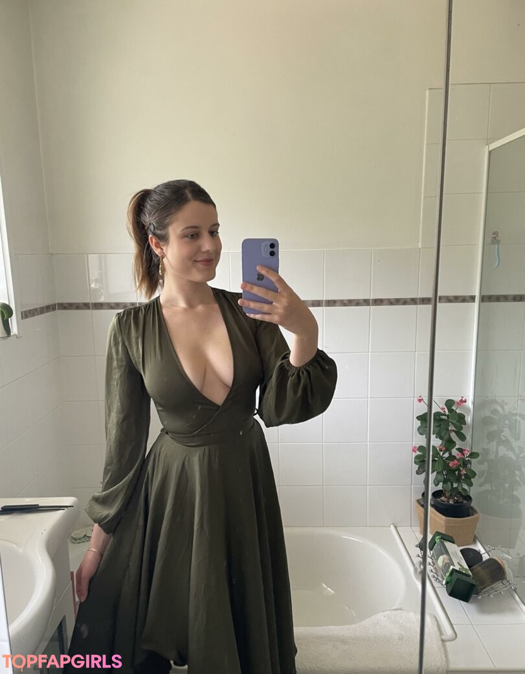 Photo nue de fuite OnlyFans de Emminemina #3 Photo nue de fuite OnlyFans de Emminemina #3