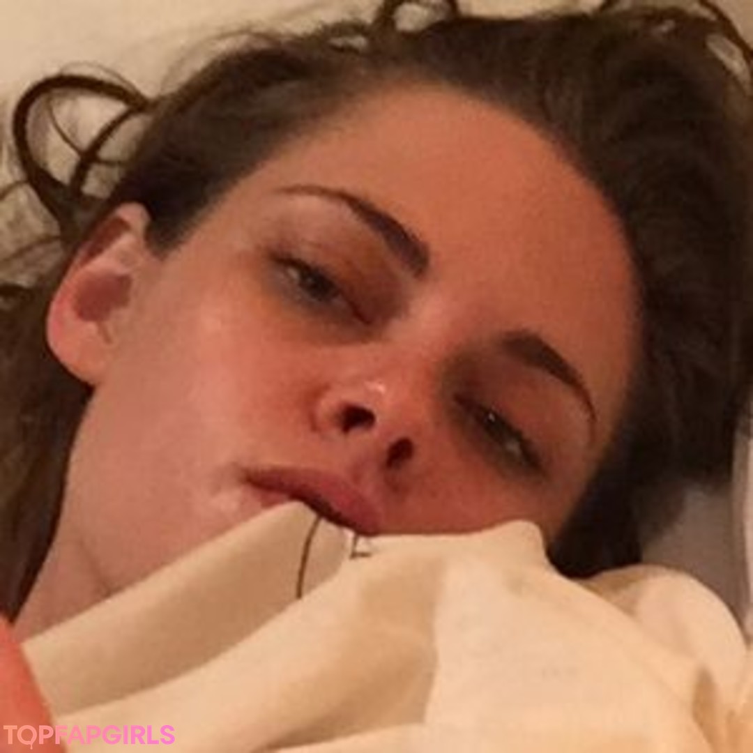 Photo nue de fuite OnlyFans de Kristen Stewart #2 Photo nue de fuite OnlyFans de Kristen Stewart #2