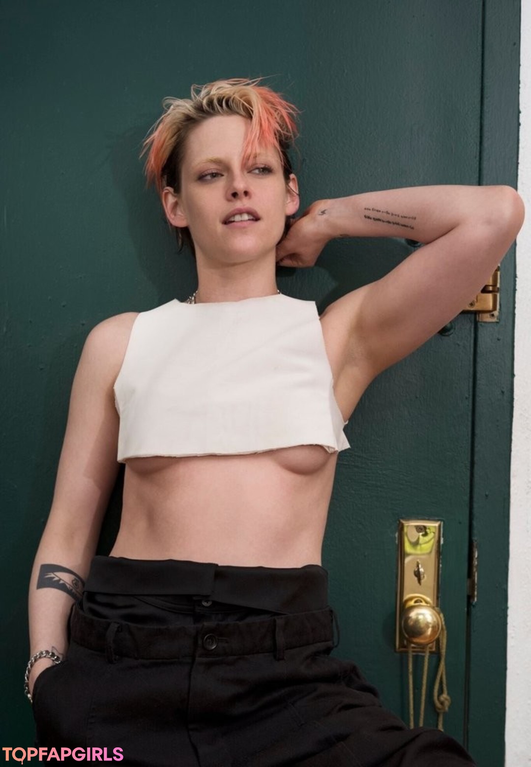 Photo nue de fuite OnlyFans de Kristen Stewart #305 Photo nue de fuite OnlyFans de Kristen Stewart #305