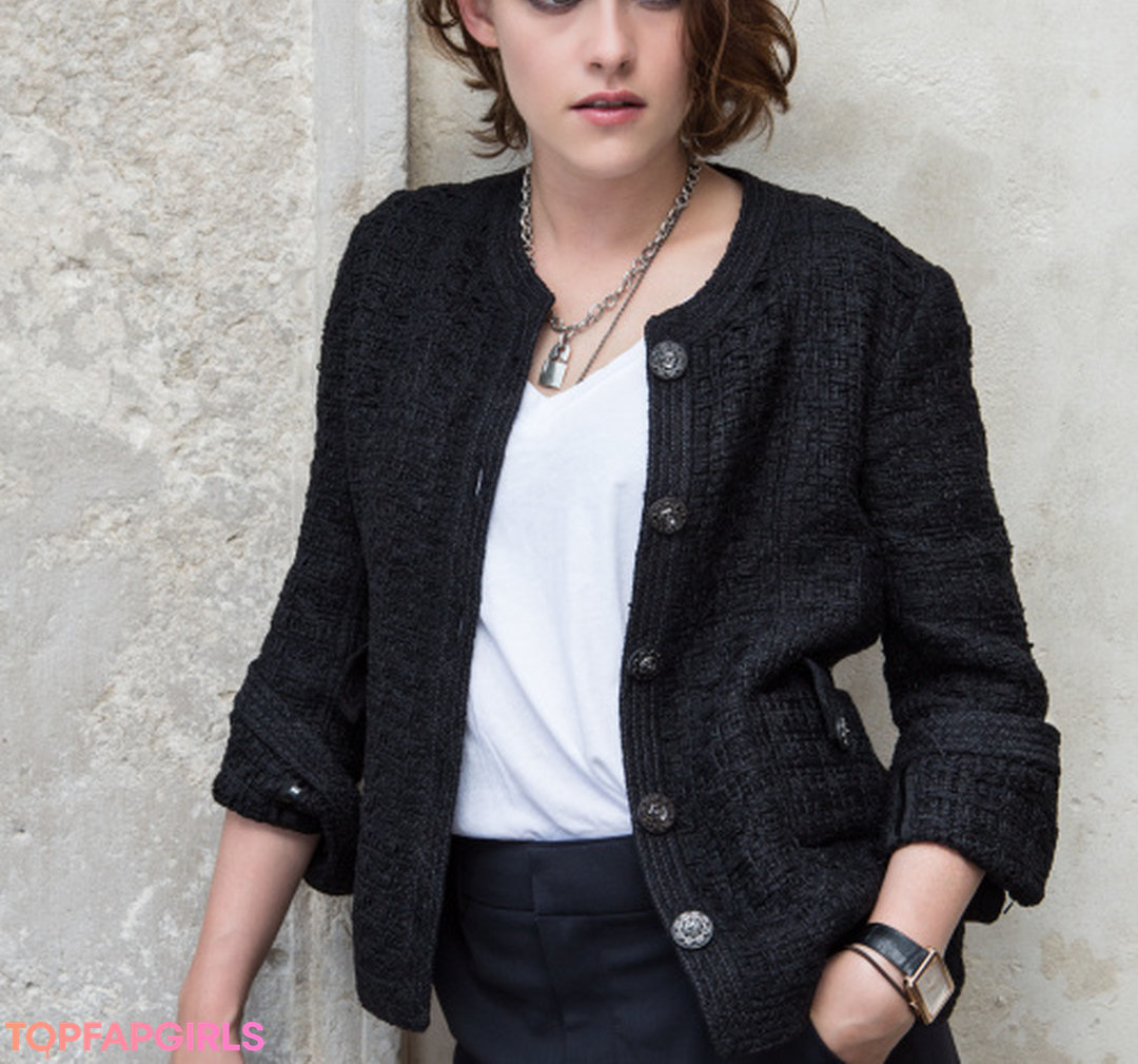 Photo nue de fuite OnlyFans de Kristen Stewart #362 Photo nue de fuite OnlyFans de Kristen Stewart #362