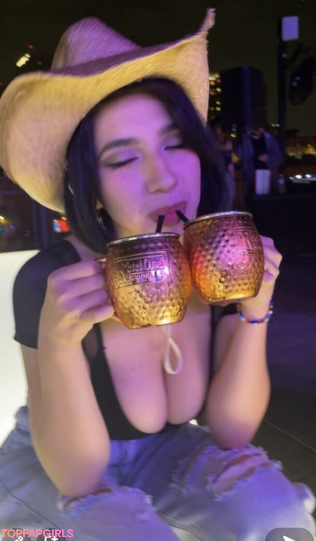 Photo nue de fuite OnlyFans de Domielizabethh #28 Photo nue de fuite OnlyFans de Domielizabethh #28