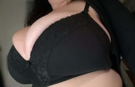Photo nue de fuite OnlyFans de Bigpaireire