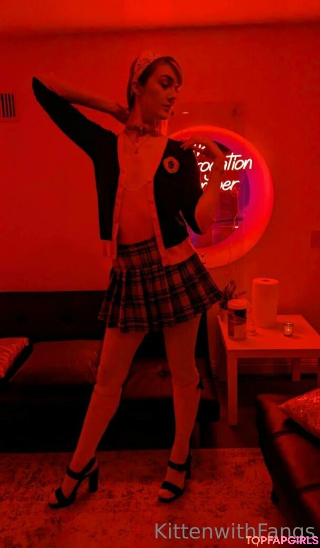 Photo nue de fuite OnlyFans de Kittenwithfangsfree #146 Photo nue de fuite OnlyFans de Kittenwithfangsfree #146