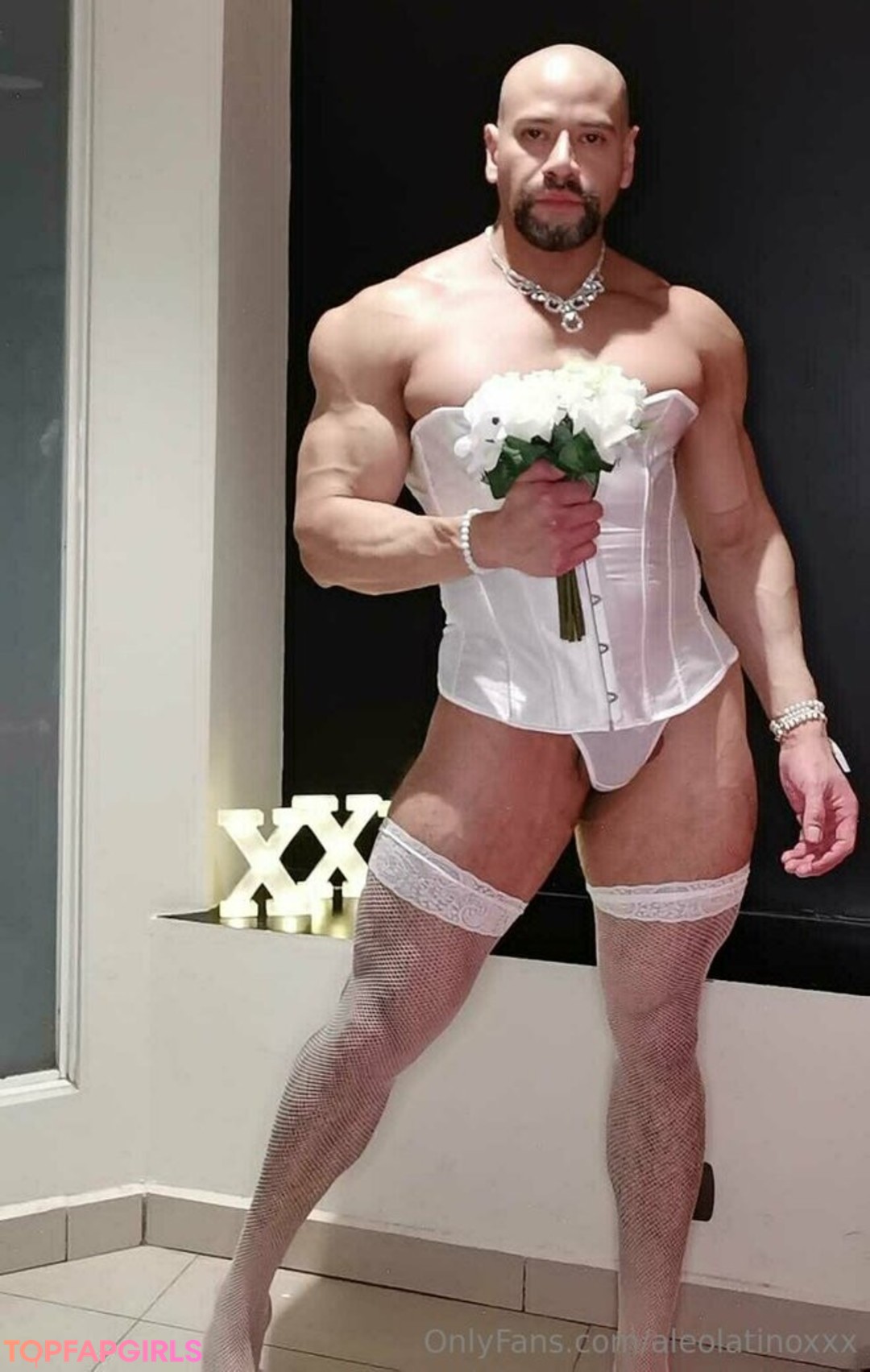 Photo nue de fuite OnlyFans de Aleolatinoxxx #54 Photo nue de fuite OnlyFans de Aleolatinoxxx #54