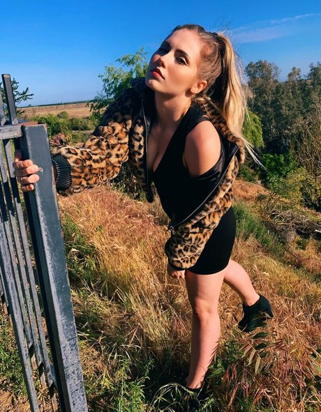Photo nue de fuite OnlyFans de Nicki Taylor
