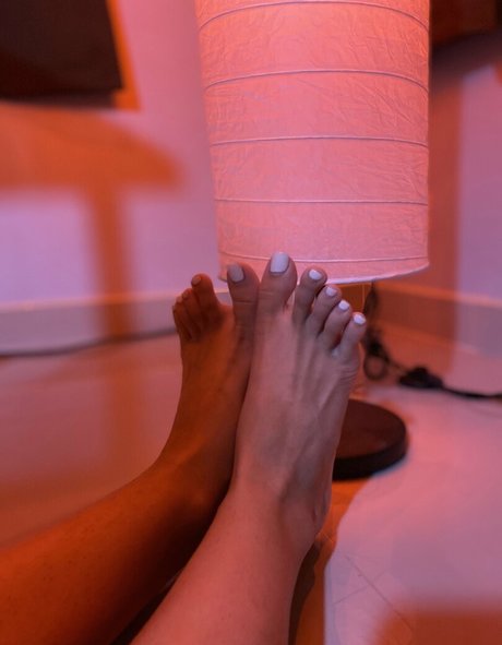 Photo nue de fuite OnlyFans de Eurasianfeet