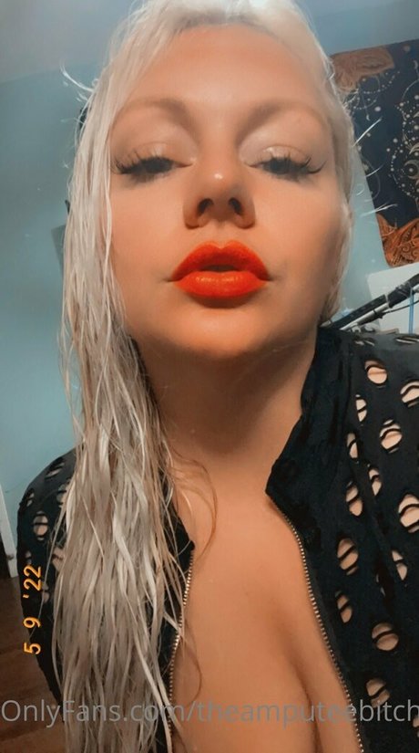 Photo nue de fuite OnlyFans de Theamputeebitch
