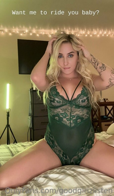 Photo nue de fuite OnlyFans de Goodgirlzlisten