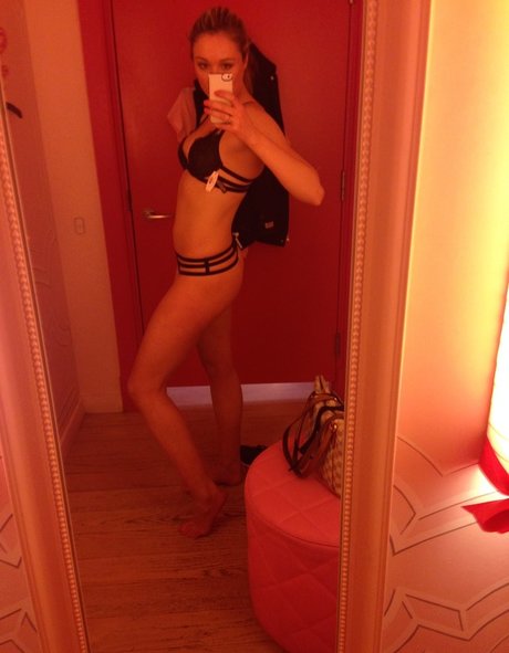 Photo nue de fuite OnlyFans de Katrina Bowden