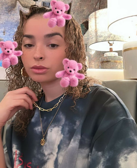 Ella Eyre