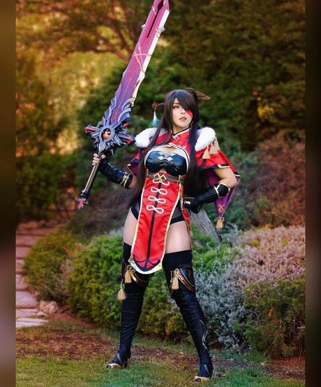 Shermie Cosplay