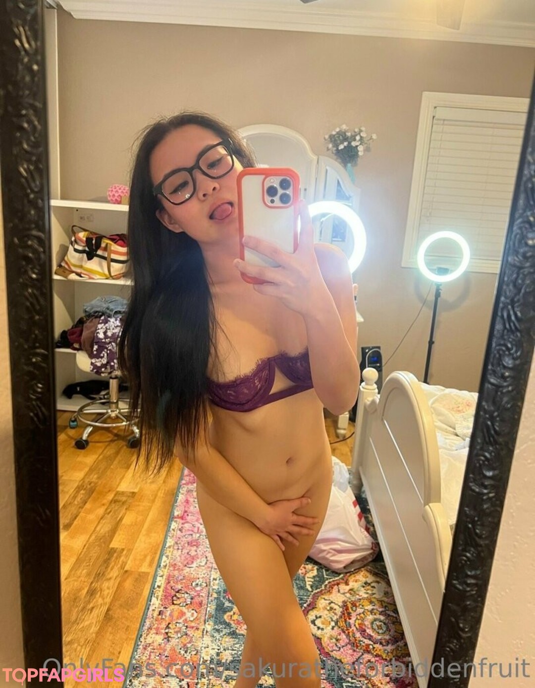 Photo nue de fuite OnlyFans de Sakuratheforbiddenfruit #207 Photo nue de fuite OnlyFans de Sakuratheforbiddenfruit #207