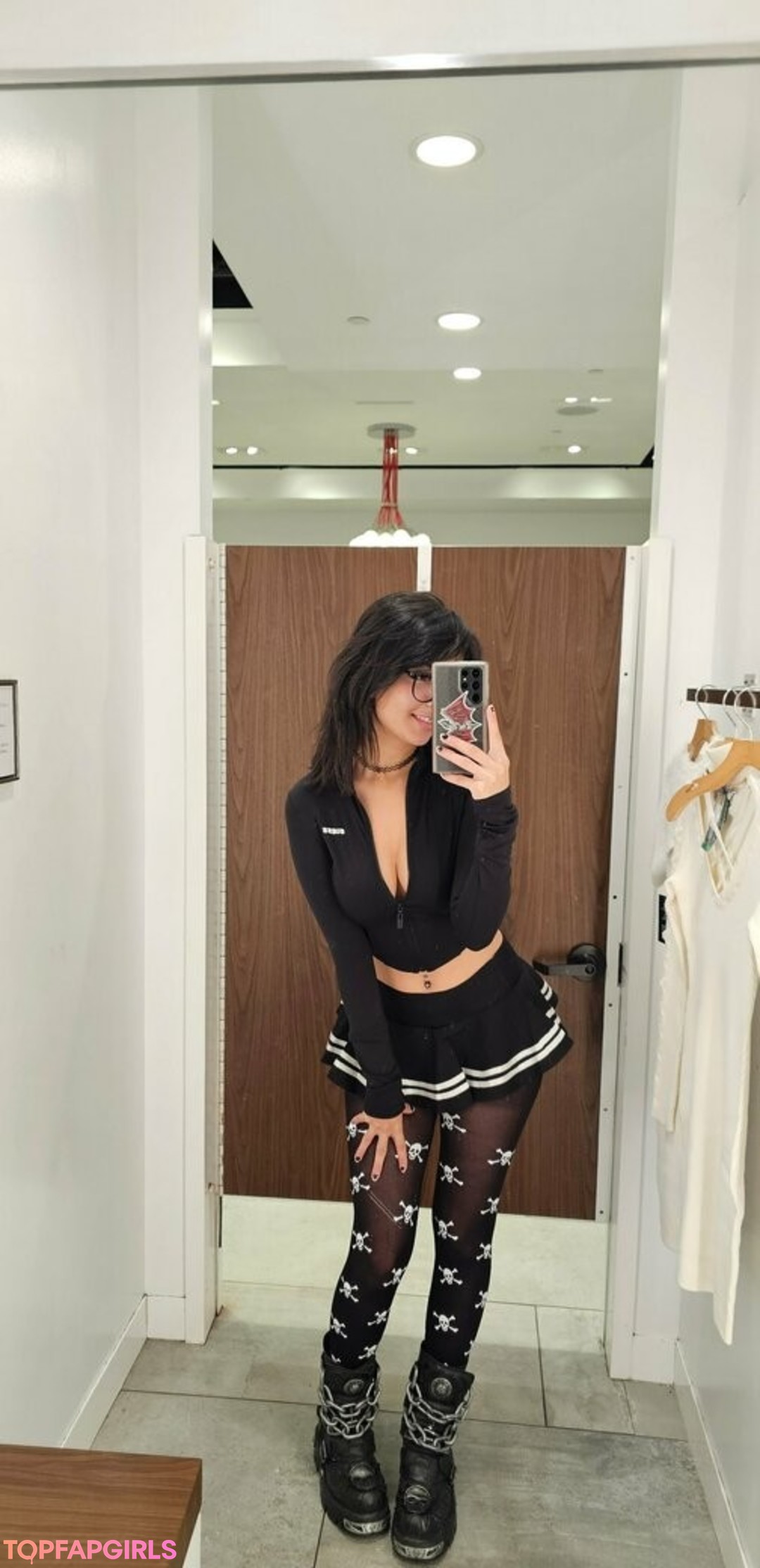 Photo nue de fuite OnlyFans de Emostonergorl #538 Photo nue de fuite OnlyFans de Emostonergorl #538