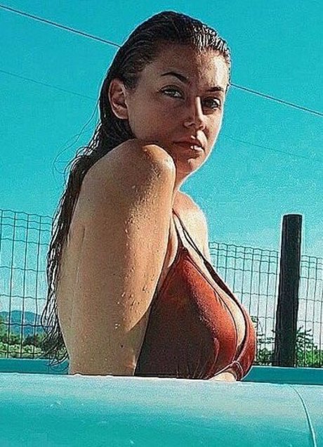 Photo nue de fuite OnlyFans de Deborah Neri