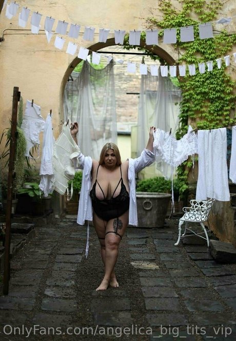 Angelicabigtitsvip