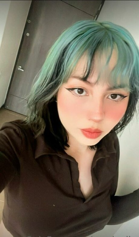 Photo nue de fuite OnlyFans de Sarajoulie