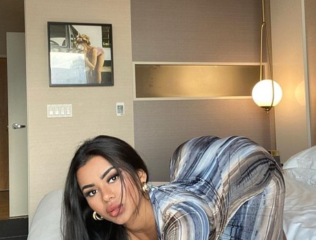 Photo nue de fuite OnlyFans de Numi Zarah