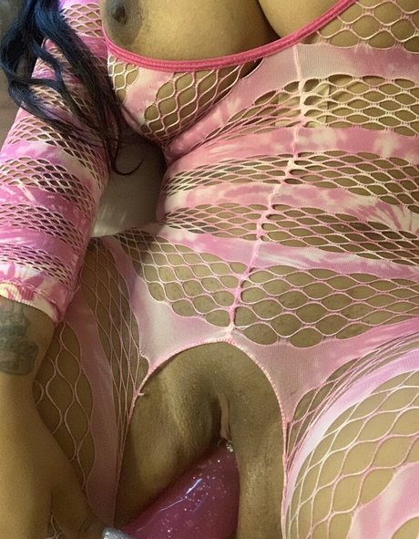 Lacey Duvalle