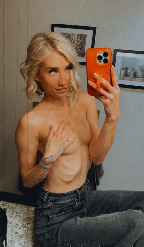 Aria Adams
