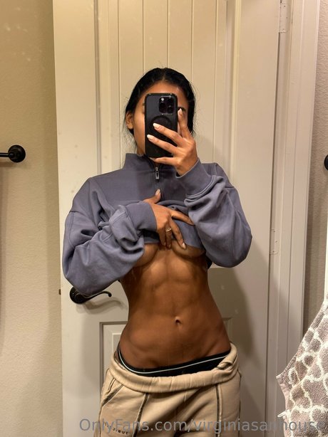 Photo nue de fuite OnlyFans de Virginia Sanhouse