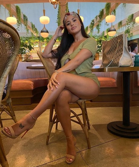 Katya Elise Henry